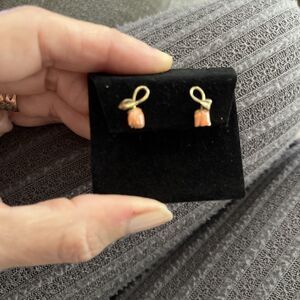 Vintage 14K Yellow Solid Gold Carved Double Flower Tulip Coral Stud Earrings